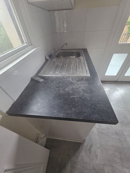 Before: Kitchen worktop and sink